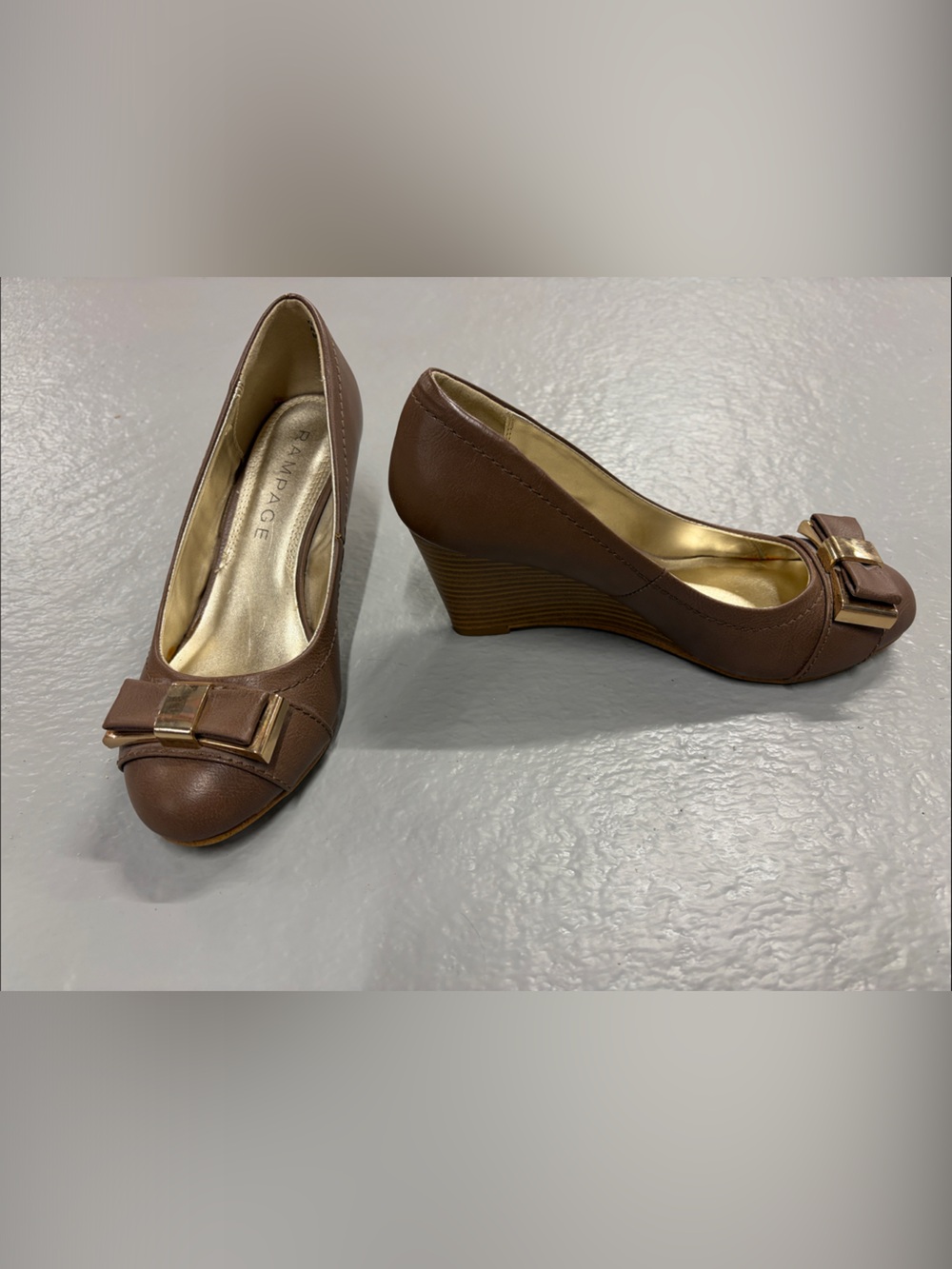 New Rampage Brown Wedge Pumps with Gold Bow Accent